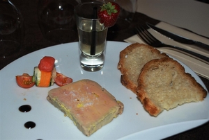 Restaurant Le Bugue en Dordogne foie gras maison spécialité du périgord 