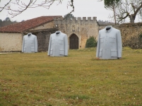 Le château de Montréal et ses curieuses statues