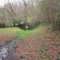 24 - Le cadre verdoyant de la fontaine