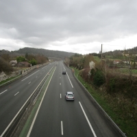 52 - On repasse au dessus de l'A89  - trafic intense