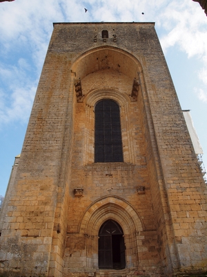 L'église abbatiale de Saint-Amand-de-Coly 