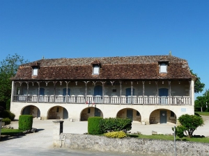mairie st front de pradoux