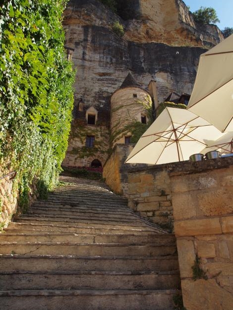 Accès à la cité historique à La Roque Gageac