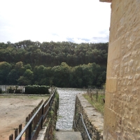 ruelle plongeant sur La dordogne lalinde