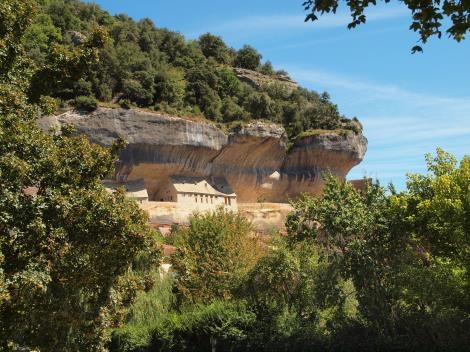 Le chateau dans la falaise