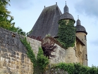 chateau excideuil - au pied du châtelet