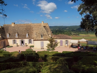 Le château de Marqueyssac et son toit de Lauzes